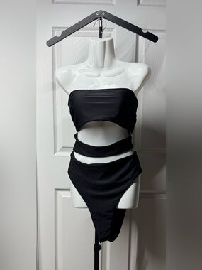 NA-KD Women’s Black Cutout High-Waist Swimsuit Size XXL